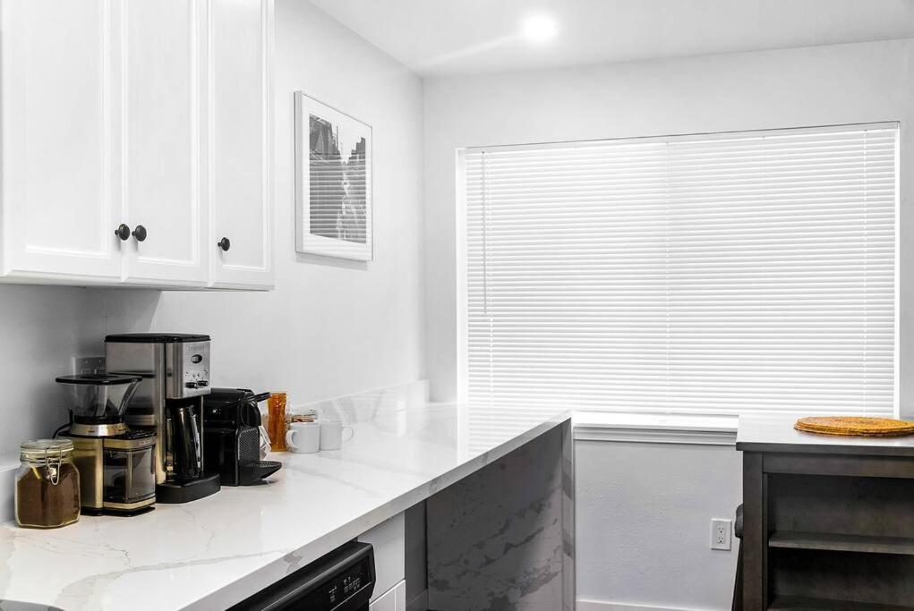 Seattle Cloud 2Br Prime Location Lägenhet Exteriör bild